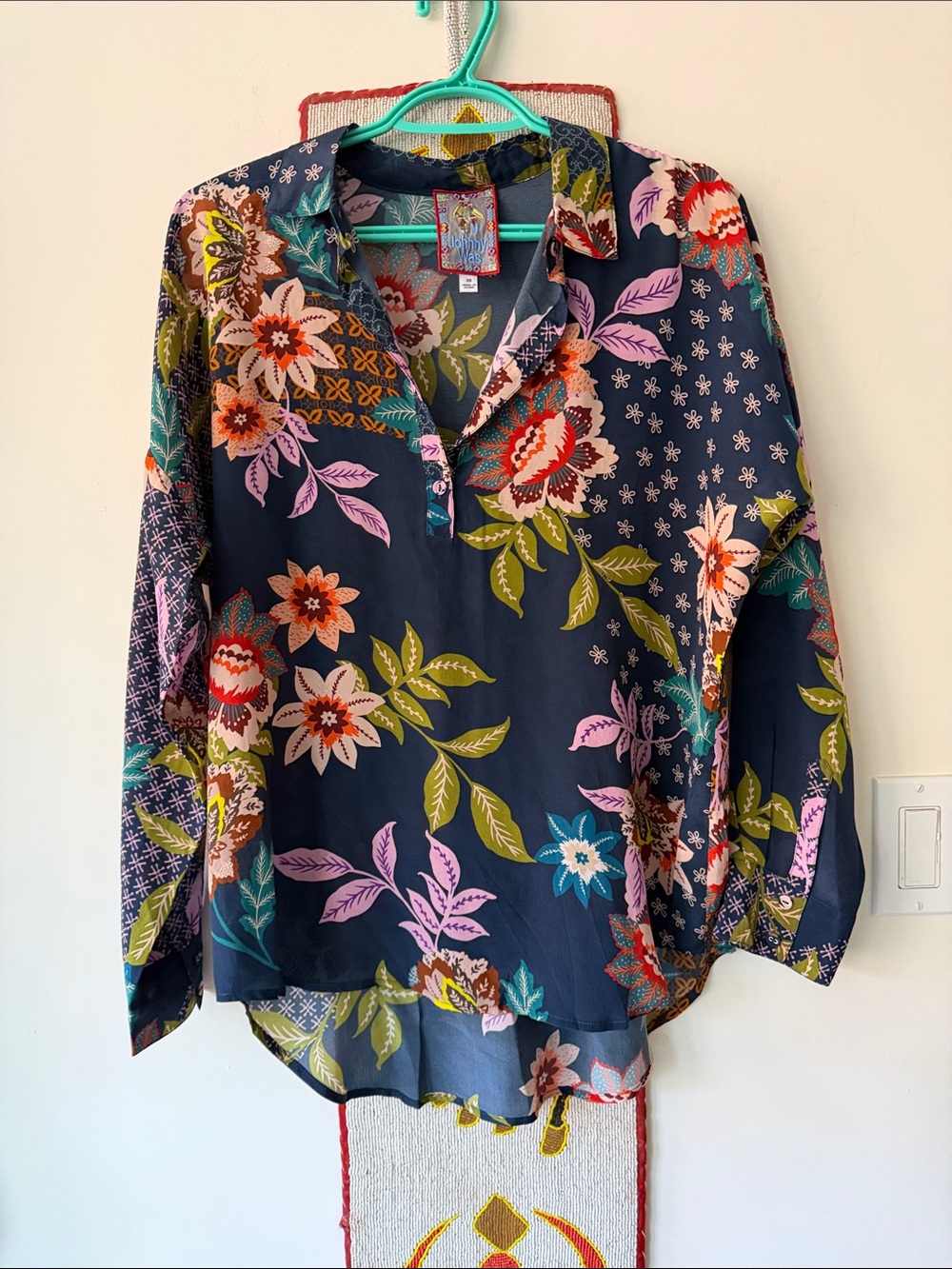 “JOHNNY WAS” 100 💯 Silk Delfino Lotus Blouse